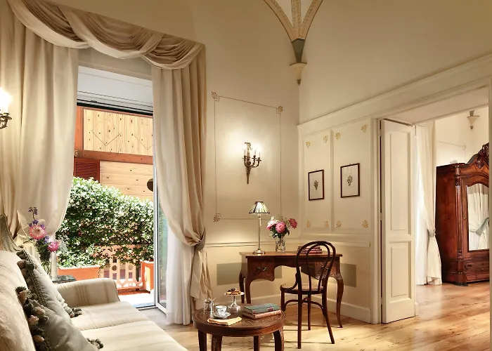 Hotel Grand Excelsior Vittoria 5*