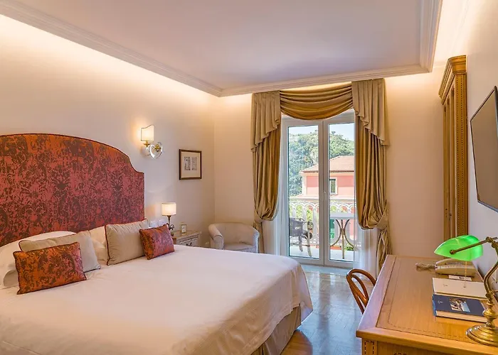 Hotel Grand Excelsior Vittoria 5*