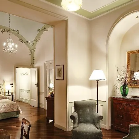 Grand Excelsior Vittoria 5* Półwysep Sorrentyński