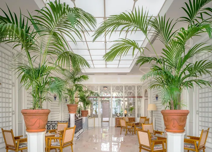 グランド エクセルシオール ヴィットリア 5* ソレント