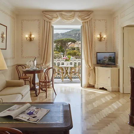 Hotel Grand Excelsior Vittoria 5*