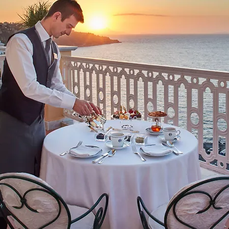 Grand Excelsior Vittoria Отель