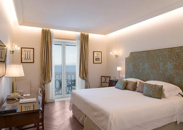 Grand Excelsior Vittoria 5* Sorrento