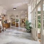 Hotel Grand Excelsior Vittoria