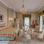 Grand Excelsior Vittoria Hotel 5*