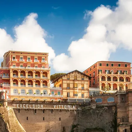 Grand Excelsior Vittoria 5* Sorrento