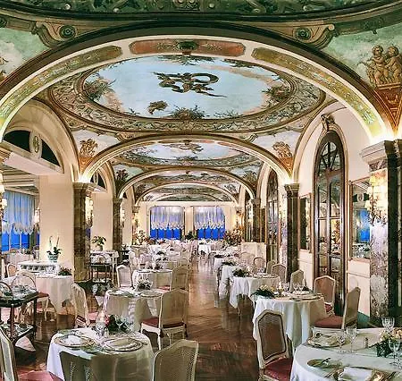 Grand Excelsior Vittoria Hotel 5*