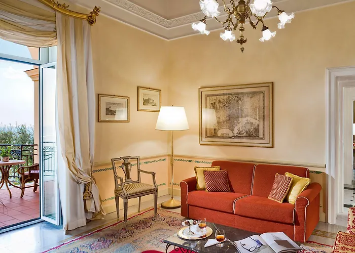Grand Excelsior Vittoria Szálloda